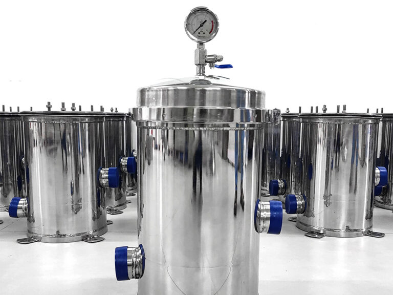 Vorgehensweise zum sicheren Öffnen des Deckels bei unter Druck stehenden Filtergehäusen 2 Vorgehensweise zum sicheren Öffnen des Deckels bei unter Druck stehenden Filtergehäusen